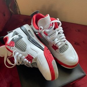 Jordan 4’s